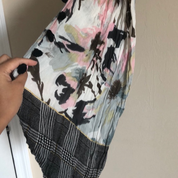 Scarf - Picture 2 of 2